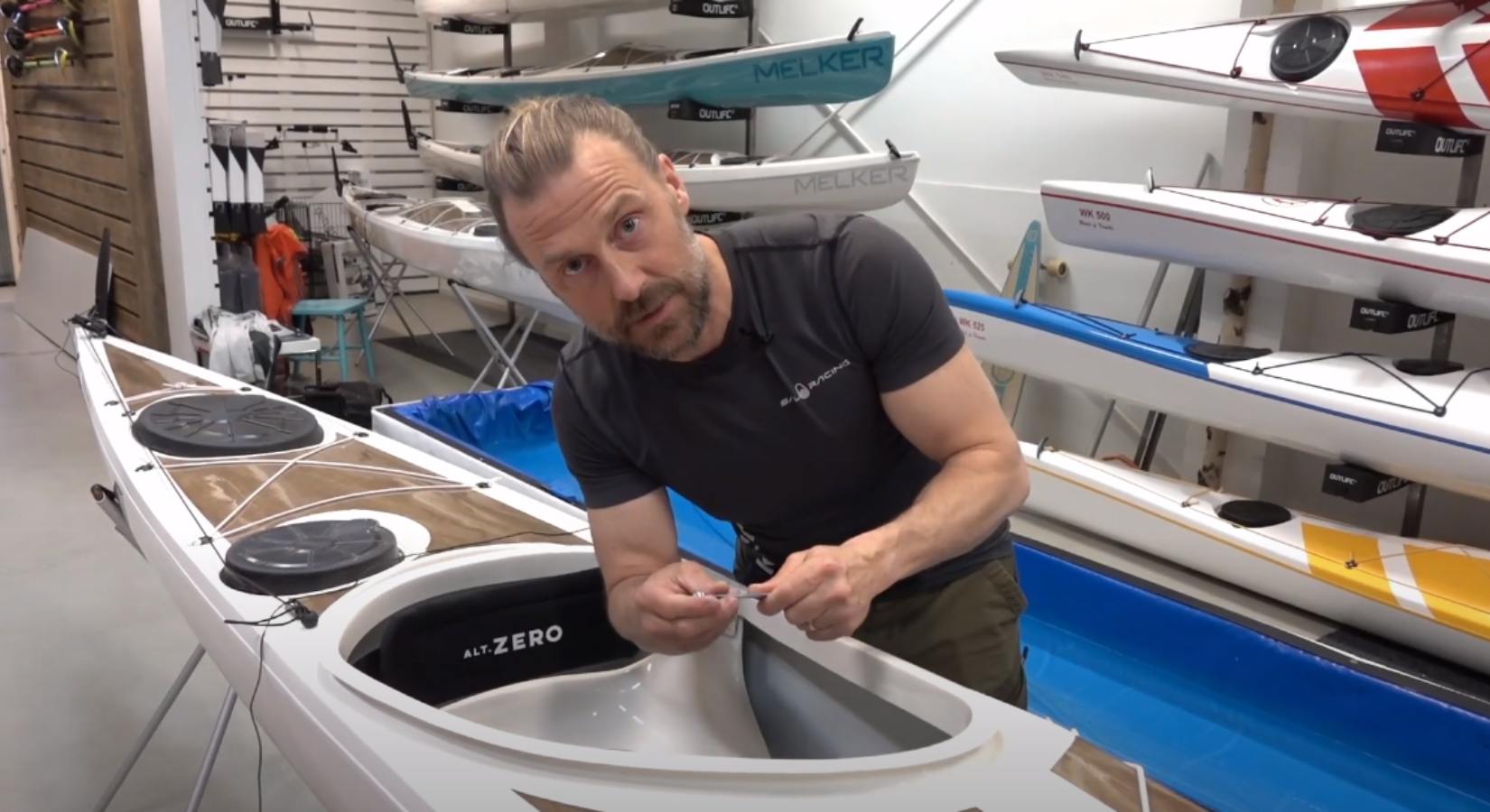 Hur byter man roderlinor/rodervajer på sin kajak?