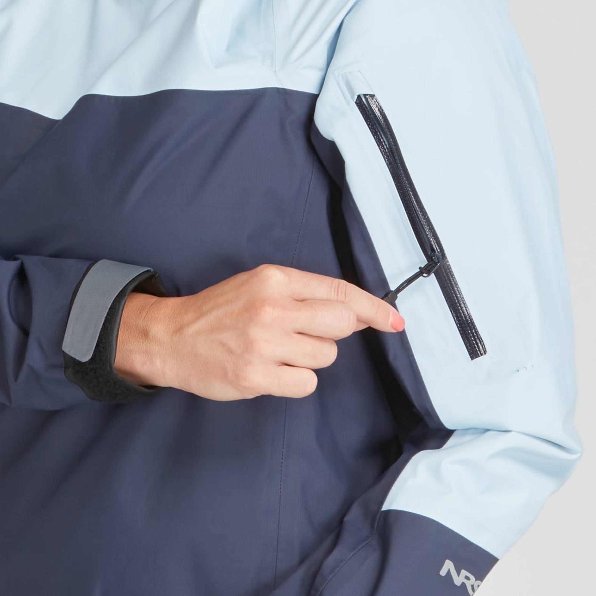 NRS Echo Paddeljacka, Dam-Kajaksidan